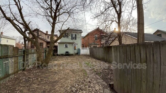 Photo - 808 Campbell Ave