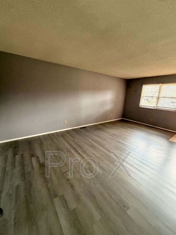 3833 College View Dr