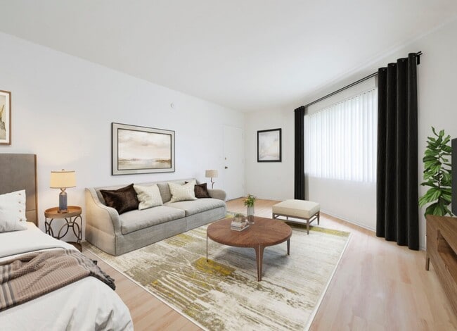 667-669-669 Levering Ave Unit 17