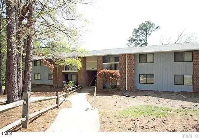 Building Photo - 1022 Sandlin Pl Unit APT D