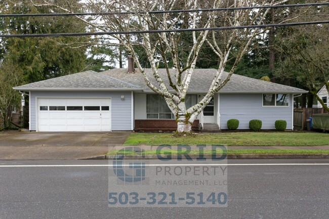 Spacious 3 Bedroom Ranch Home in SE Portland! - Spacious 3 Bedroom Ranch Home in SE Portland!