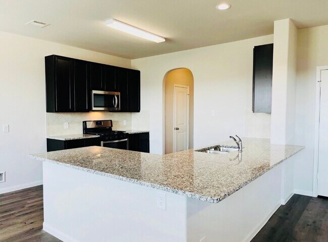 Photo - 4818 Blue Jacaranda Wy