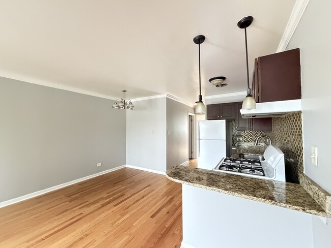 8500 Waukegan Rd Unit 21