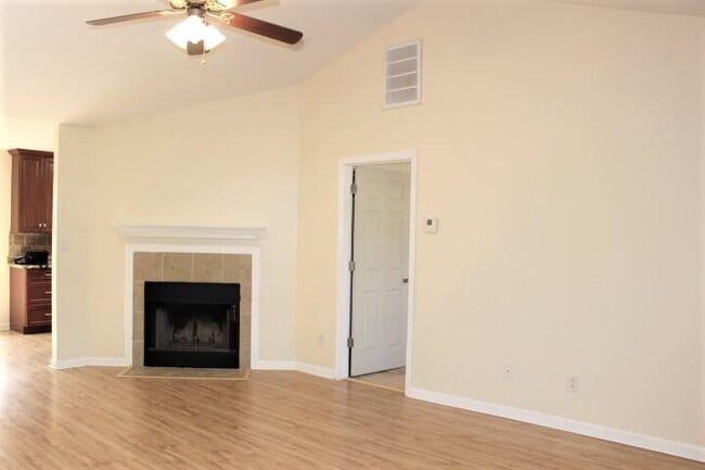 Photo - 206 Corley Cir