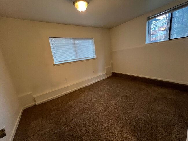 Photo - 3415 Abbott St Unit #B