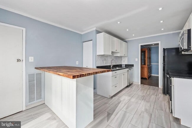 Photo - 549 Florida Ave Unidad 201