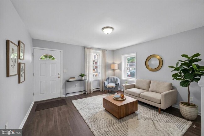 Photo - 74 N 18th St
