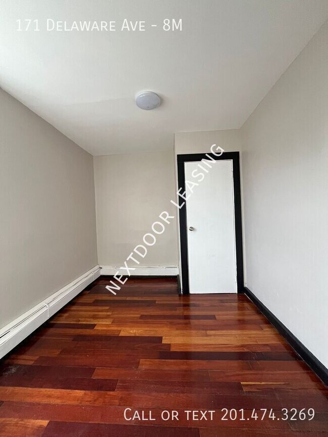 Photo - 171 Delaware Ave Unidad 8M
