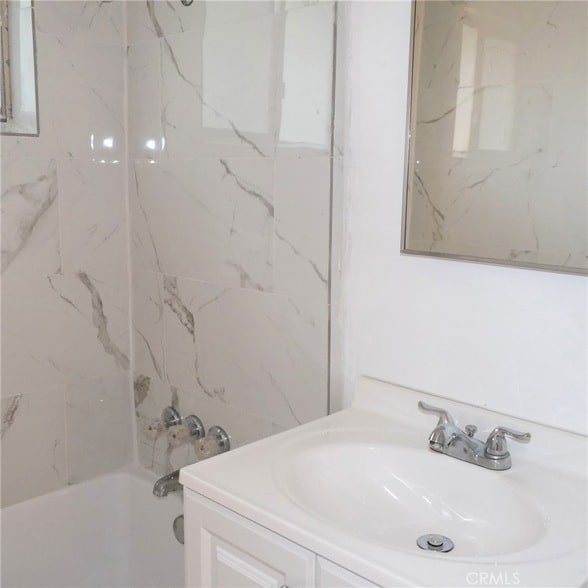 Photo - 501 University Pl