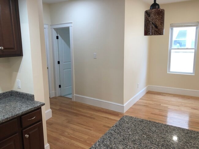 Photo - 36 Brackett St Unit 3