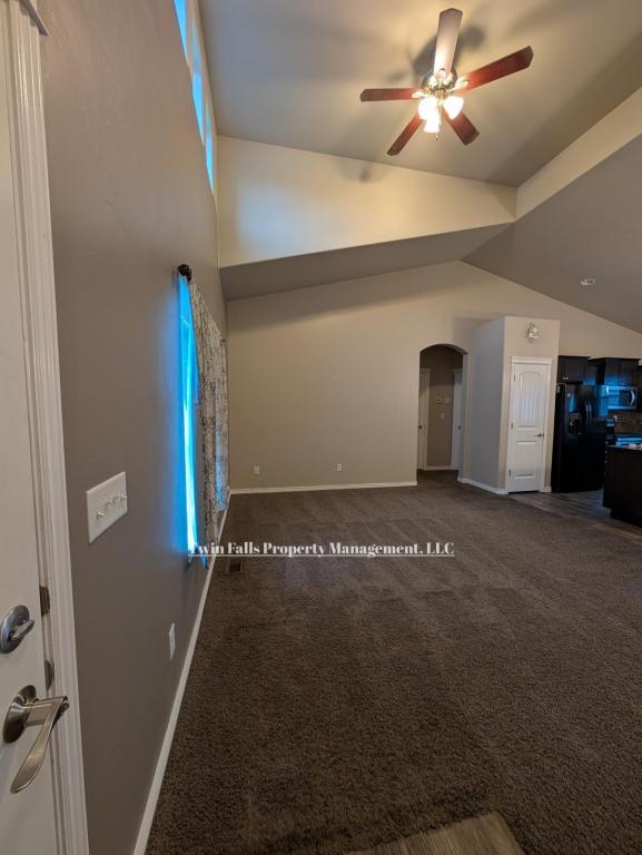 Photo - 763 Birchwood Rd