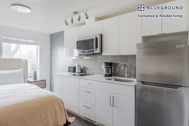 Photo - 5001 Brooklyn Ave NE Unidad FL2-ID916