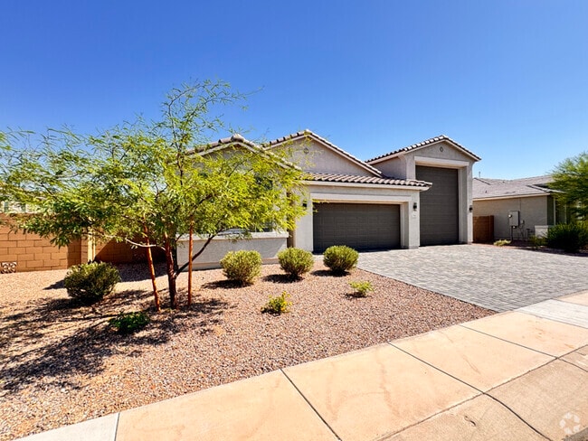 Building Photo - 786 W Palo Verde Dr Rental