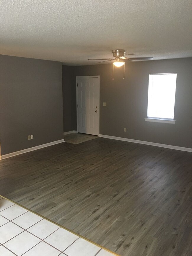 Photo - 69 Dodd Blvd SE Unidad 69 Dodd Blvd. Apt. A