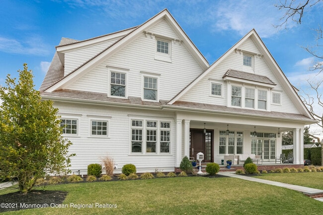 27 Tuttle Ave