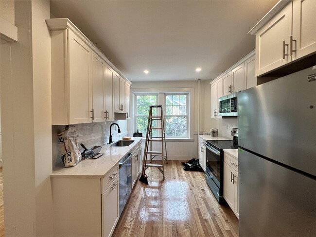 Photo - 268 Huron Ave Unidad 4