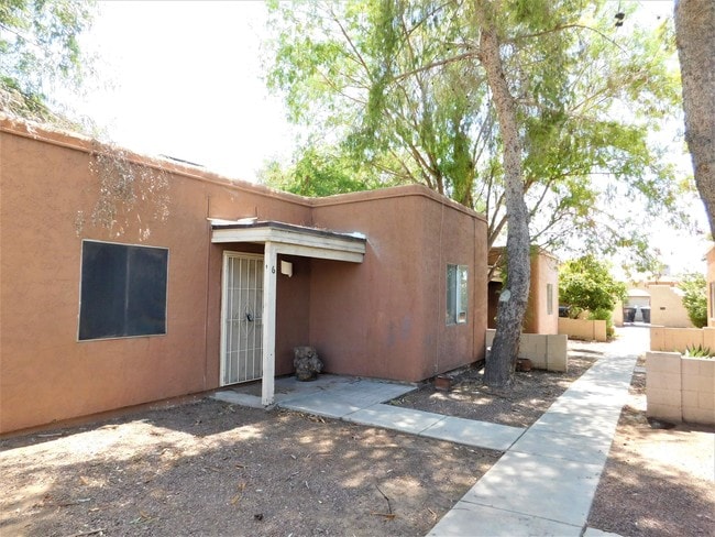 Photo - 2846 N 46th Ave House