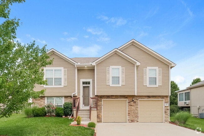 Building Photo - 705 Hibiscus Cir Rental