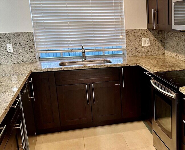 1374 Springside Dr Townhome Townhome Rental in Weston FL