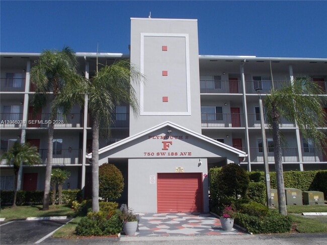 Building Photo - 750 SW 138th Ave Unit 208F