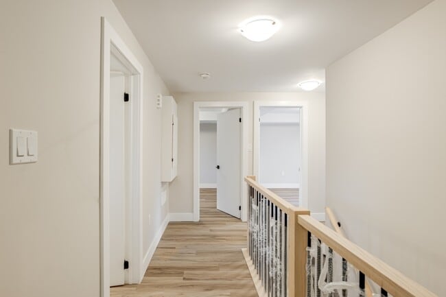 Photo - 64 Collete Crescent Unit Upper