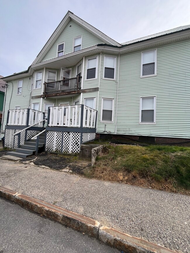 Photo - 25 Maine Ave Unit 2R