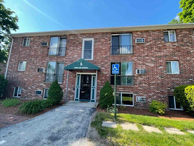 Building Photo - 93 West St Unit 51