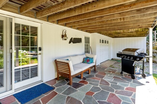 Photo - 53 Bayberry Ln