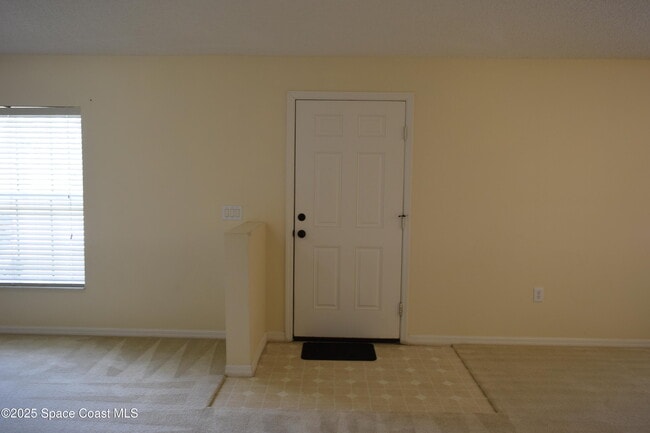 Photo - 142 Brescia St NE