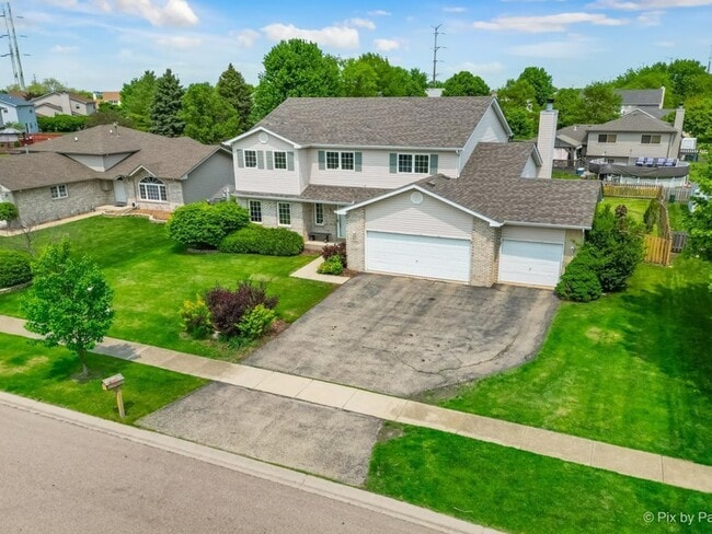 Photo - 646 Otter Way