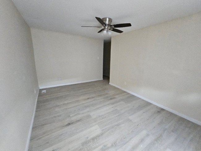 Photo - 3152-3154-3154 Winnebago St Unidad 3152 1st floor