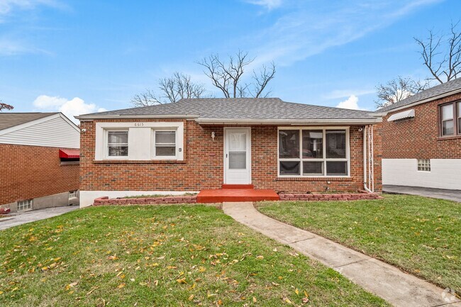 Building Photo - Single Family 3 bedroom 1 Bath w/ Finished... Rental