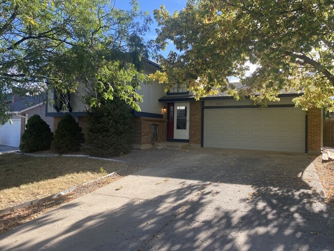 Photo - 18800 E Oregon Dr