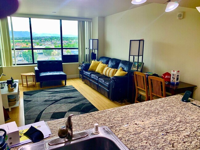 Photo - Views of the High Sierra with a downtown l... Unit 1112