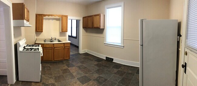 Kitchen - 4108 S 10th St