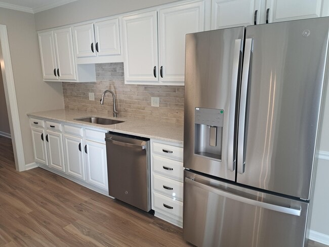 Photo - 616 Croston Dr