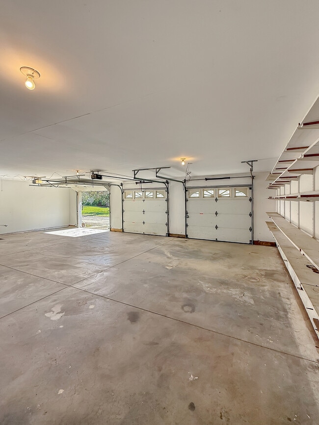 Photo - 33053 Pamrich Dr