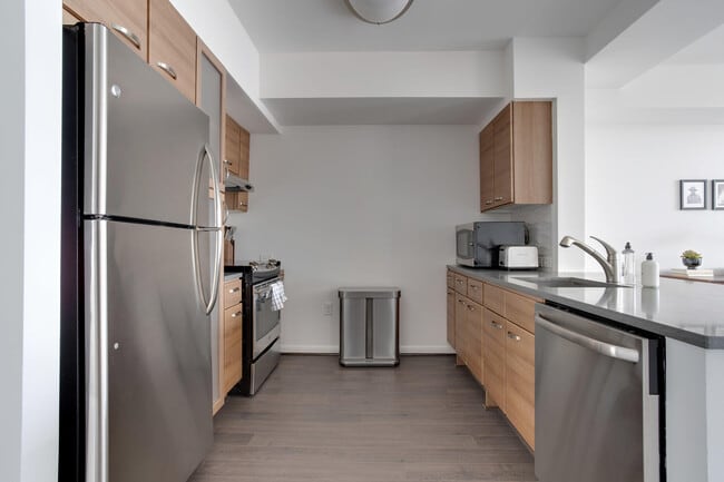 Photo - 8421 Broad St Apartamento Unidad FL22-ID1224