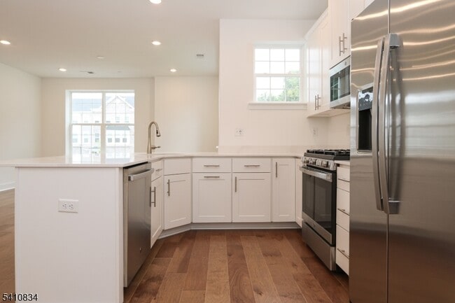 Photo - 71 Veterans Wy