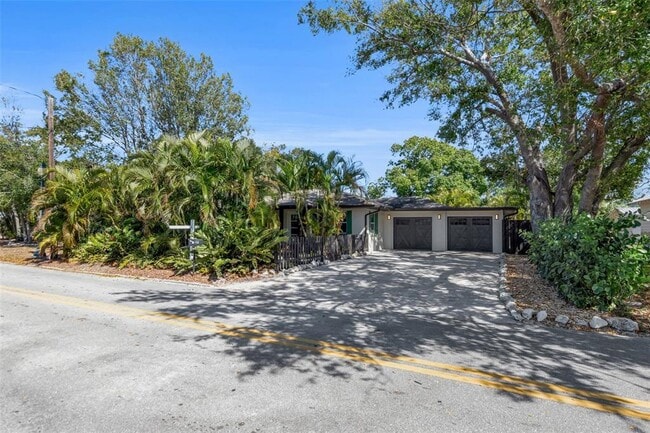 Photo - 510 N Osprey Ave