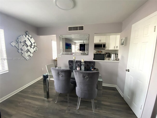 Photo - 1570 W 46th St Unit 214