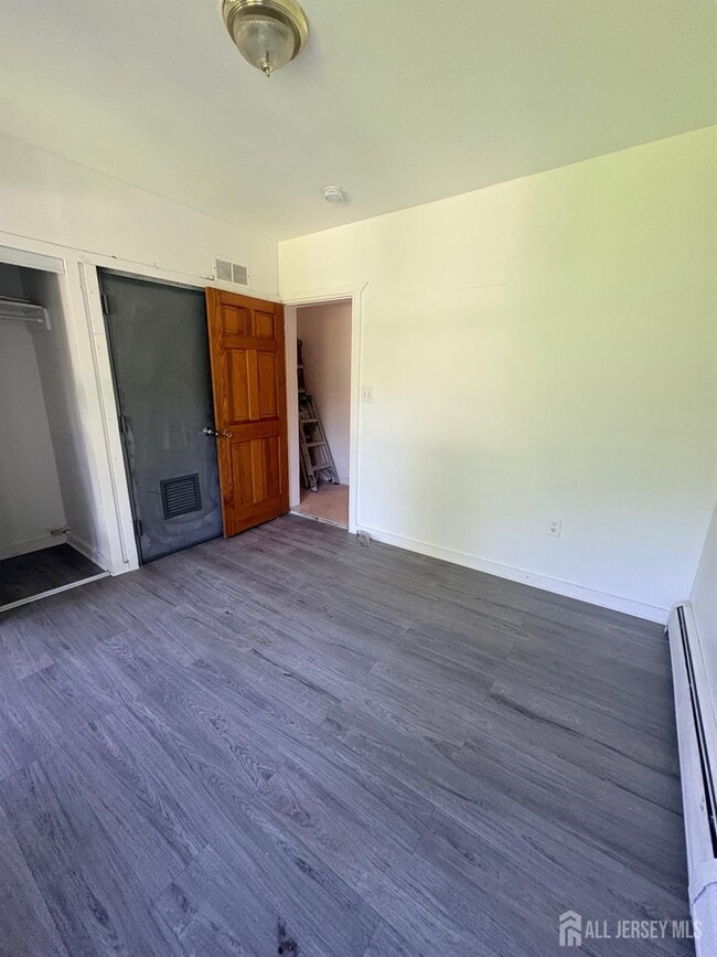 661 Catherine St Unit 2B