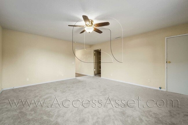 Photo - 33220 Schaper St