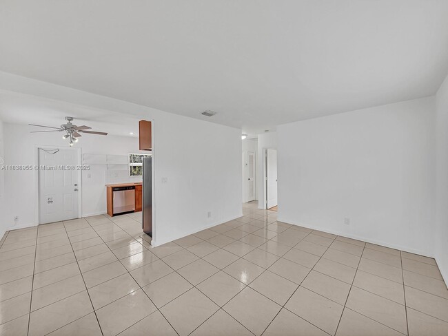 Photo - 1636 NE 15th Ave