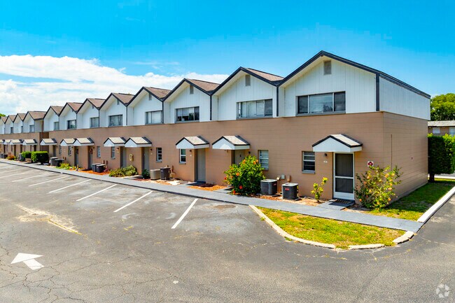 1711-1723 Dixon Blvd Cocoa, FL 32922 - Allen Condos