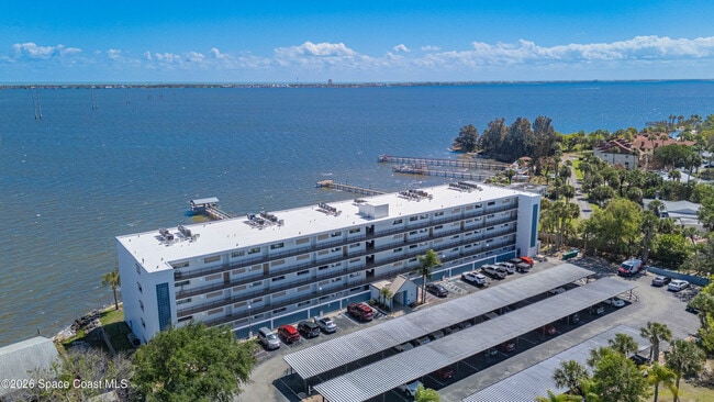 Building Photo - 3901 Dixie Hwy NE Unit 405