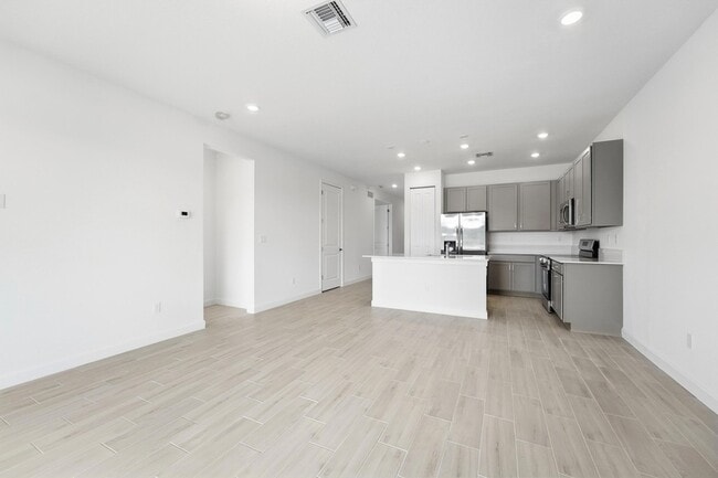 Photo - 3765 Harborside Ave