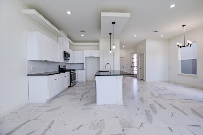 Photo - 2919 El Fenice Ln