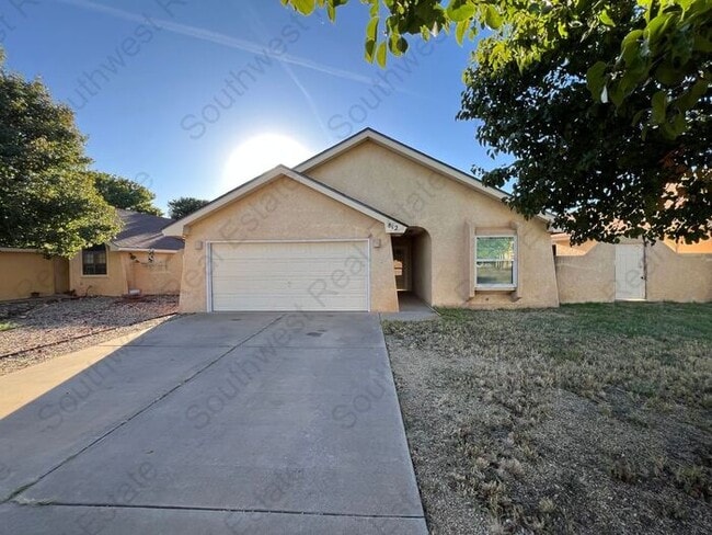 Building Photo - Beautiful 2 Bedroom 2 Bathroom Home- Colon...