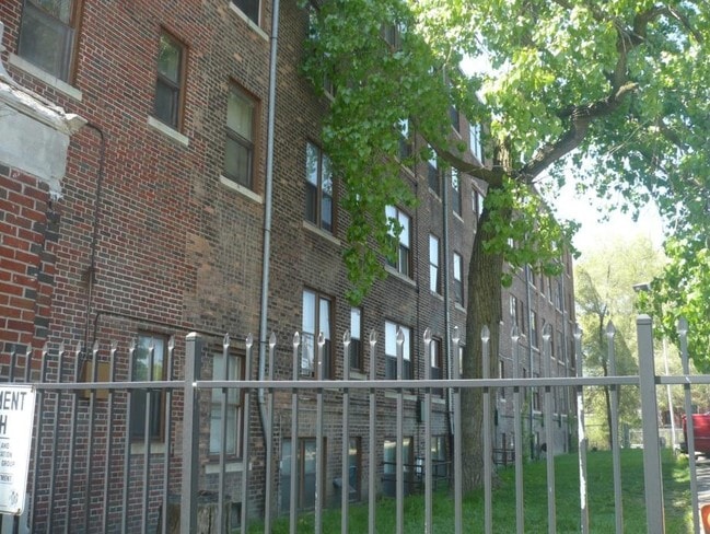 80 Seward Street